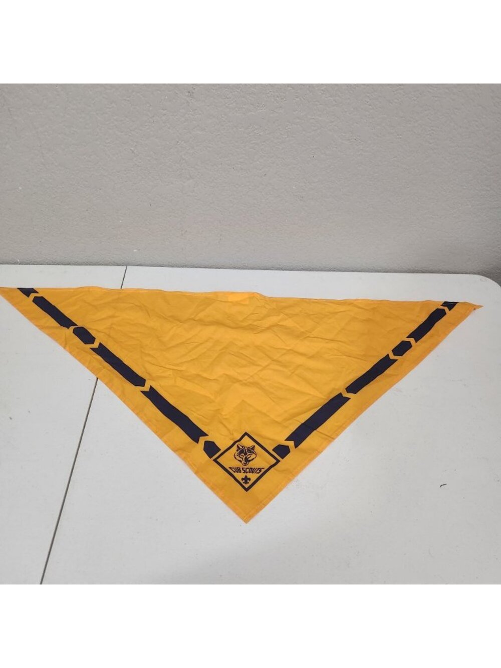 Cub Scouts Wolf Neckerchief Yellow & Blue 50% Cotton 50% Polyester Triangle Shap